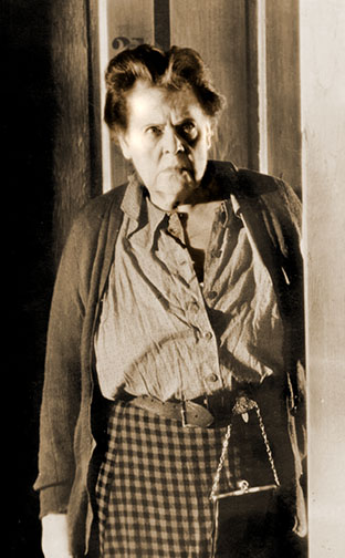 1930-31 (4th) Best Actress: Marie Dressler